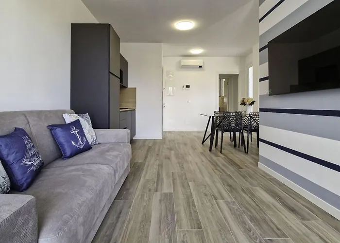 Appartement Bright In *